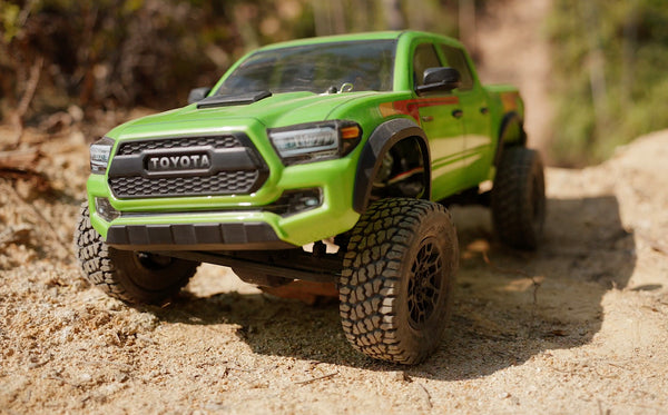 TOYOTA TACOMA TRD PRO PAINTED BODY SET V2 (LIME GREEN)